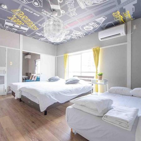 Sanacion Namba 難波千日前の5Ldk120平米 駅徒歩2分 広々バルコニーでバーベキューも可能 Appartement Osaka Buitenkant foto