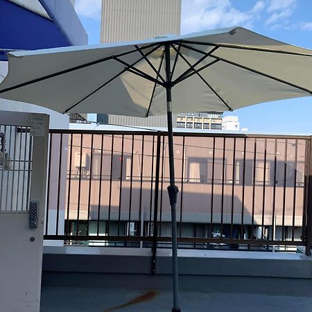 Sanacion Namba 難波千日前の5Ldk120平米 駅徒歩2分 広々バルコニーでバーベキューも可能 Appartement Osaka Buitenkant foto