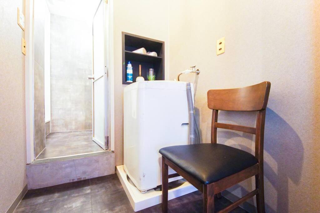 Sanacion Namba 難波千日前の5Ldk120平米 駅徒歩2分 広々バルコニーでバーベキューも可能 Appartement Osaka Buitenkant foto