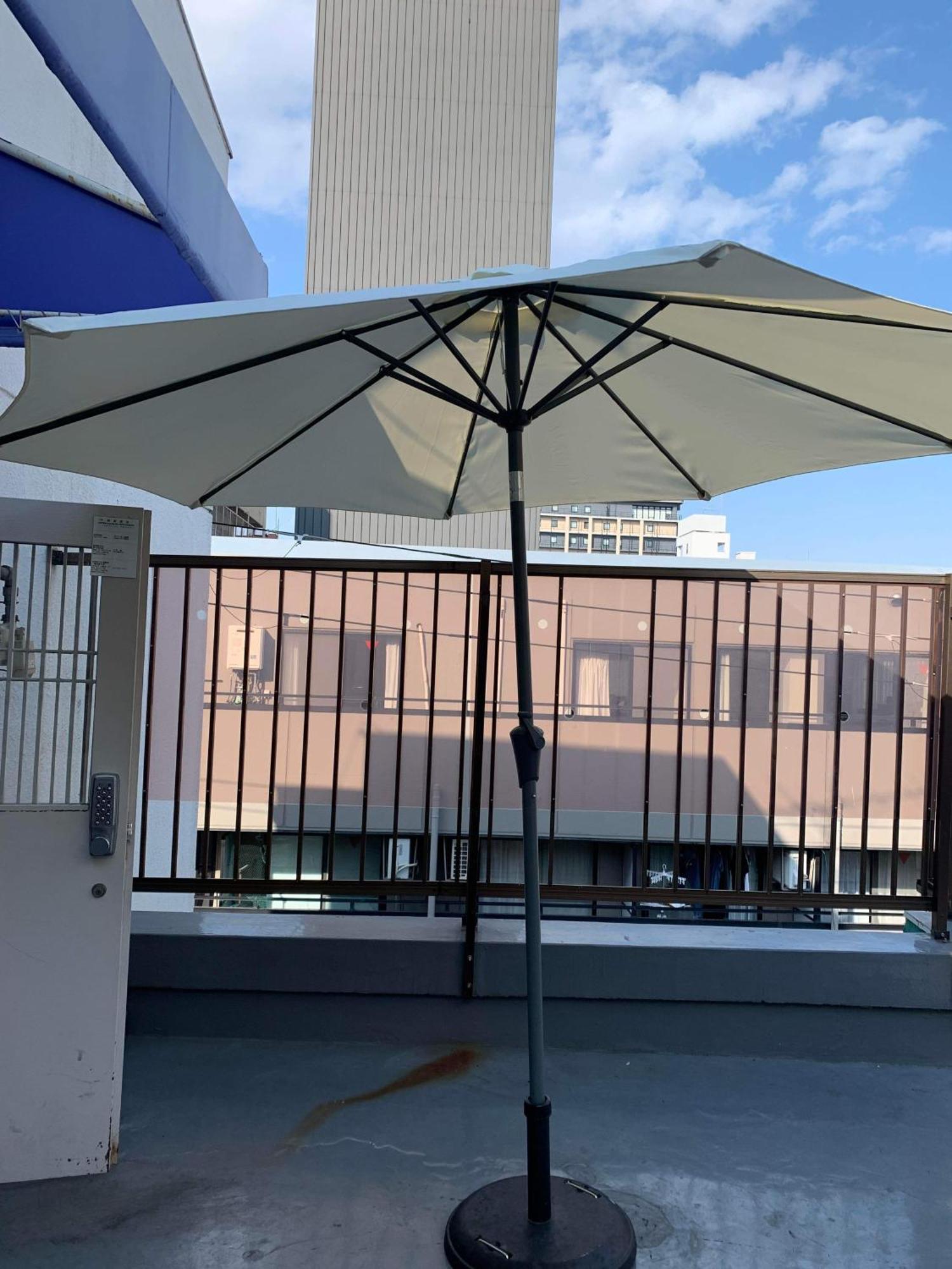 Sanacion Namba 難波千日前の5Ldk120平米 駅徒歩2分 広々バルコニーでバーベキューも可能 Appartement Osaka Buitenkant foto